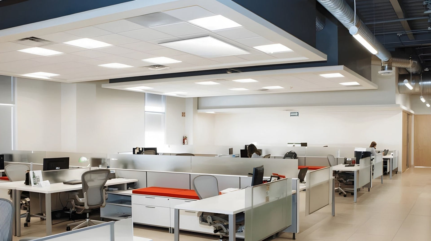 Modern bedrijfspand met kantoren en hallen geschikt voor infrarood verwarming